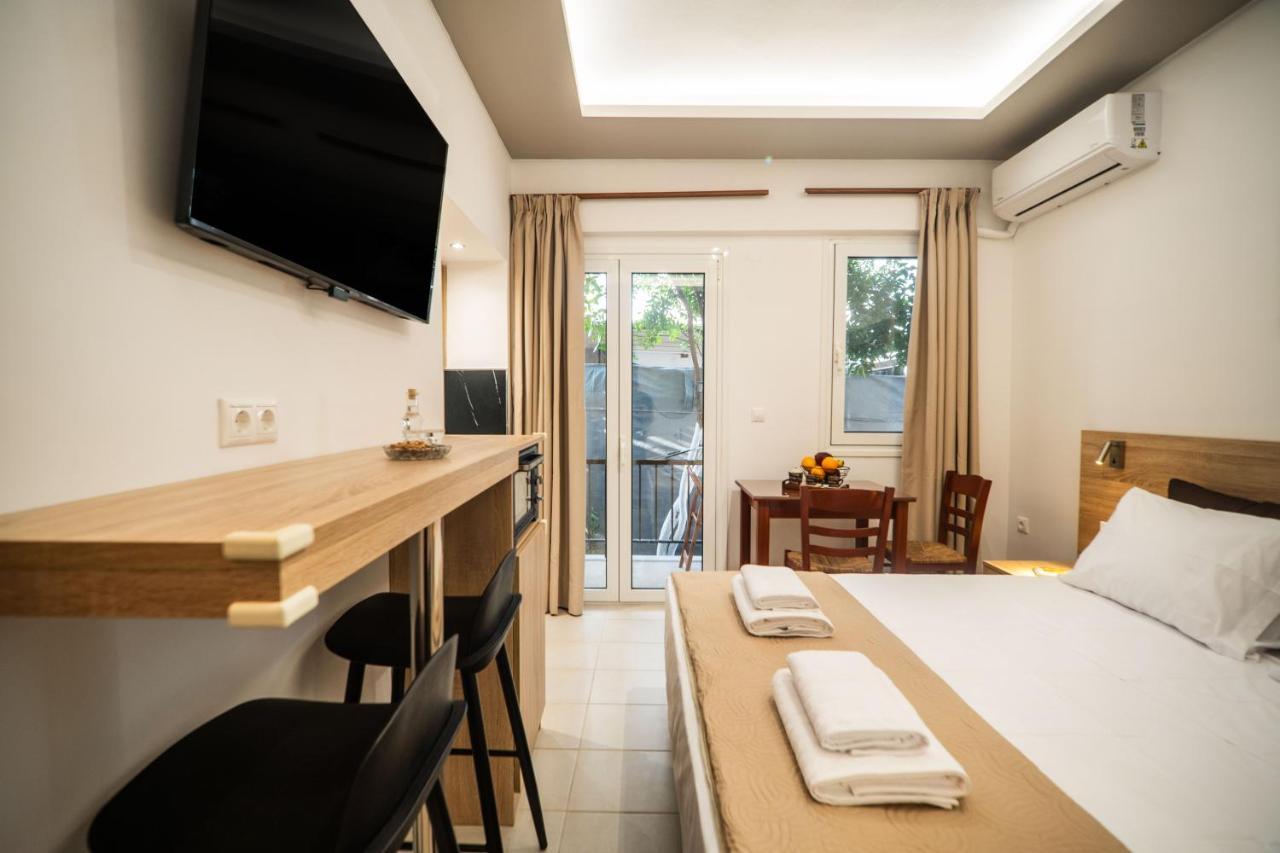 Giovanni'S Studio Parigoria Екстериор снимка